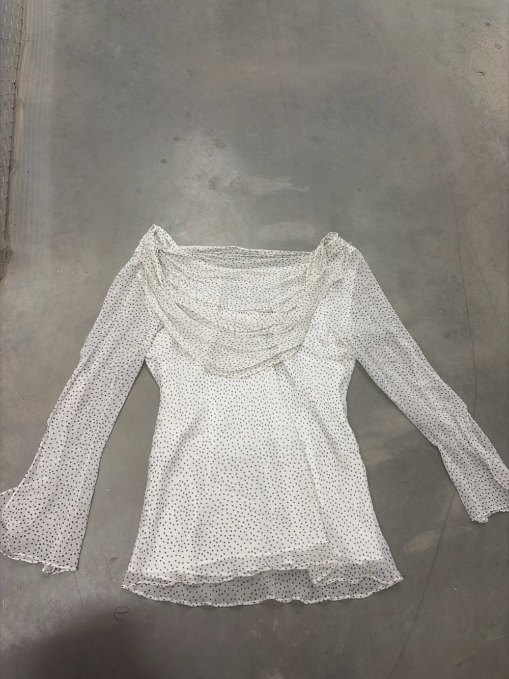 Vintage Y2K low back White Polka Dot Sheer Long Sleeve‎ Top